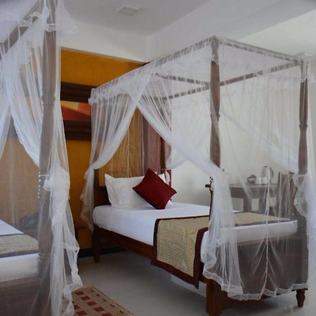 Meili Lanka City Hotel Kandy Exterior photo